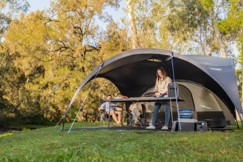 Shade Dome<OZtrail 4.2 Blockout Shade Dome - With Sun Wall