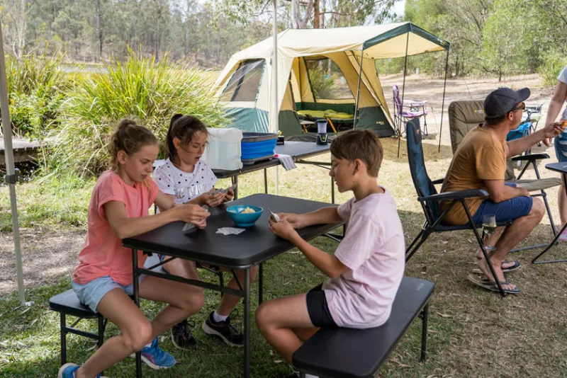 Tables<OZtrail Ironside Picnic Set